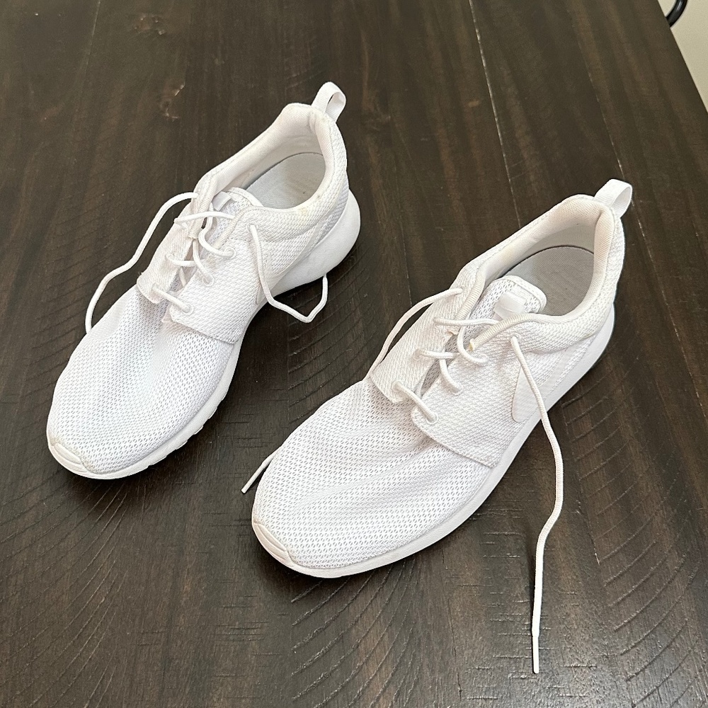 Nike Roshe Size 12